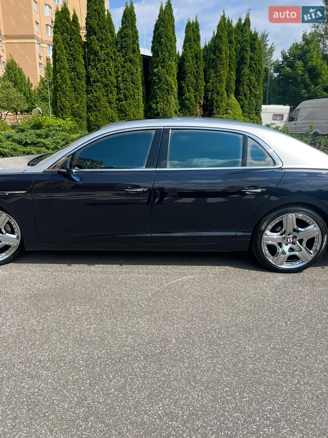 2014 Bentley Flying Spur - мініатюра 10
