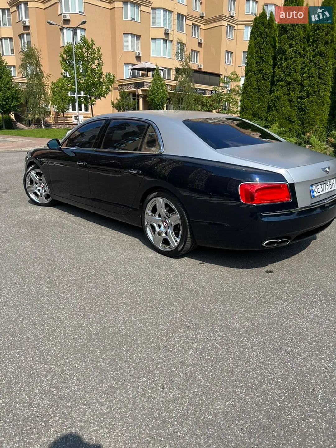 2014 Bentley Flying Spur - мініатюра 11