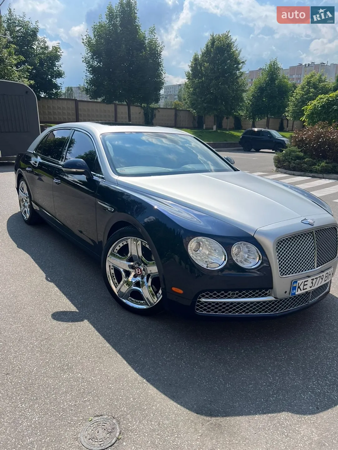 2014 Bentley Flying Spur - мініатюра 17