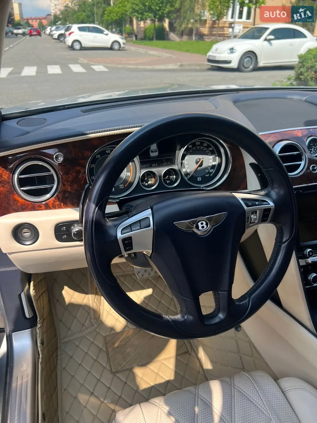 2015 Bentley Flying Spur - мініатюра 20