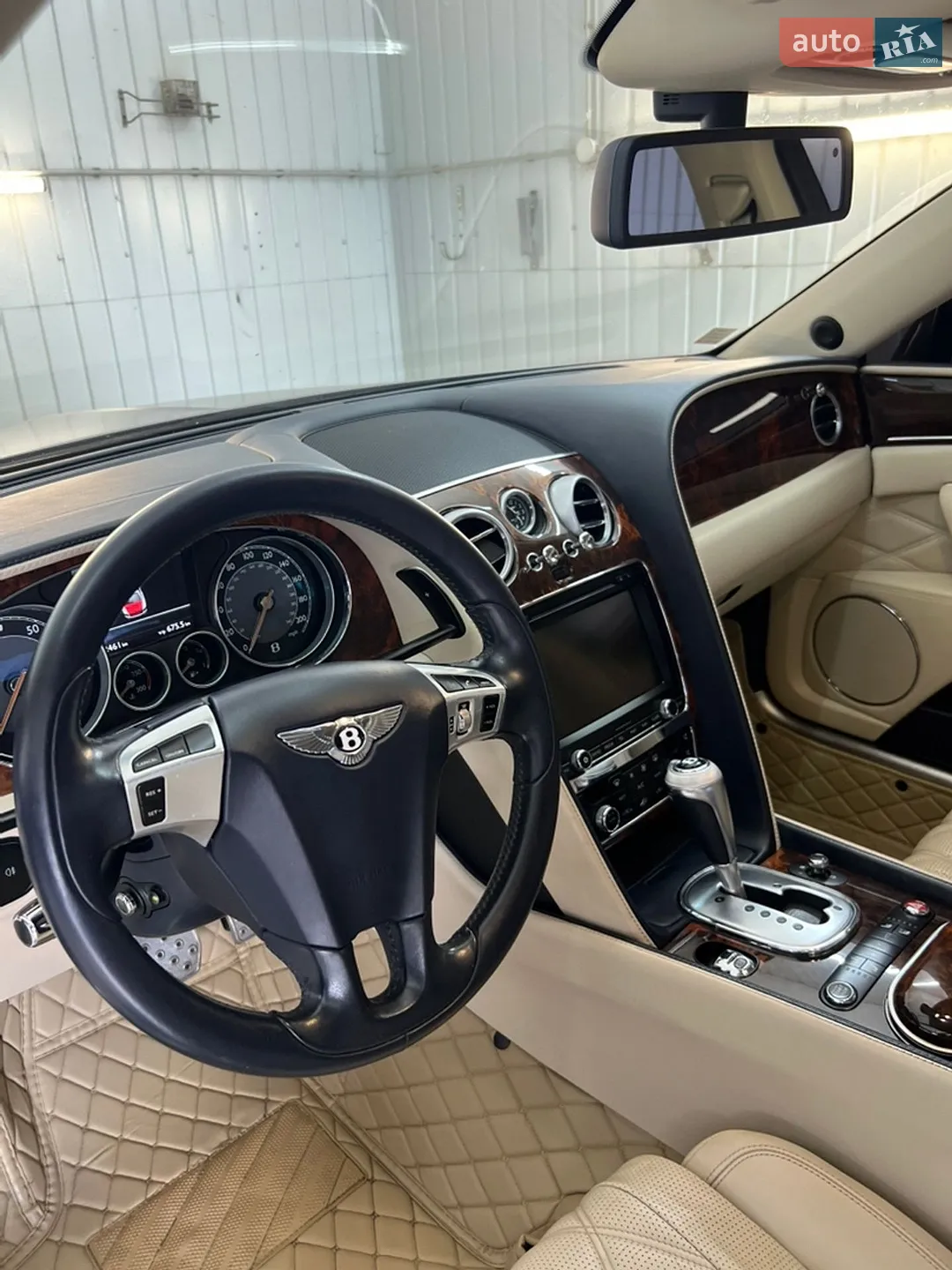 2014 Bentley Flying Spur - мініатюра 30