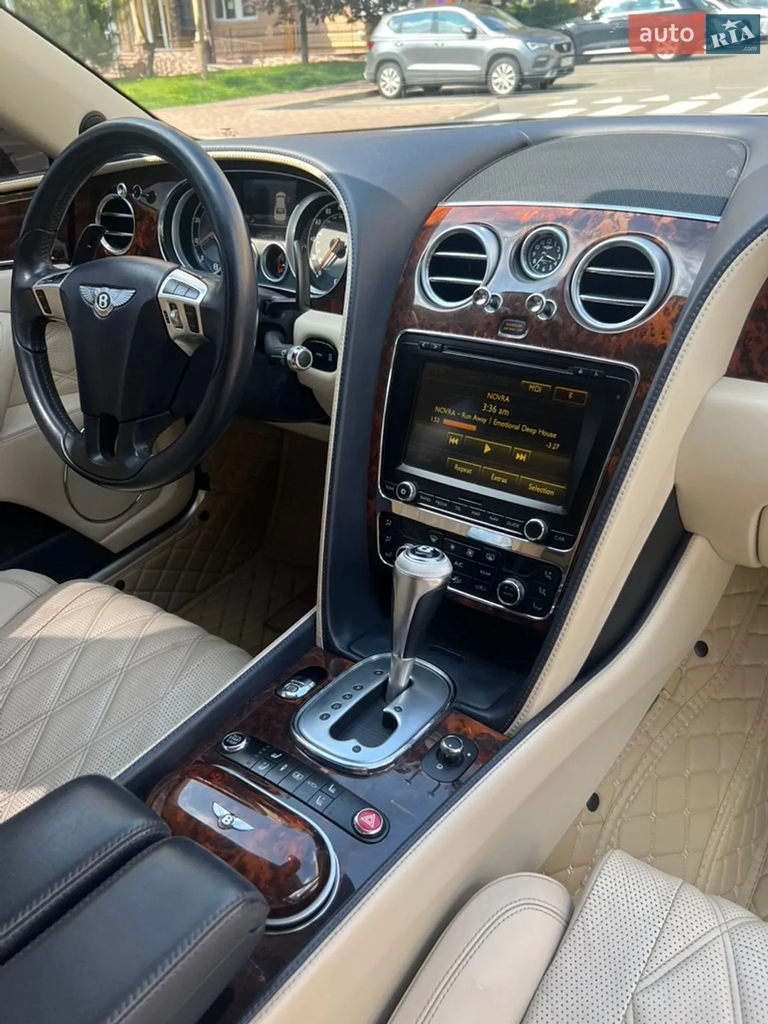 2014 Bentley Flying Spur - мініатюра 35