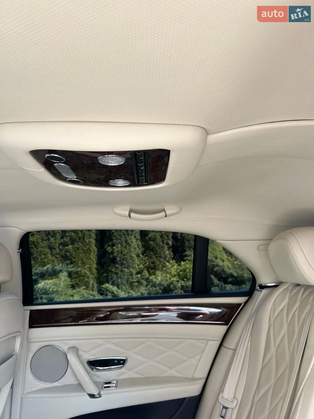 2014 Bentley Flying Spur - мініатюра 40