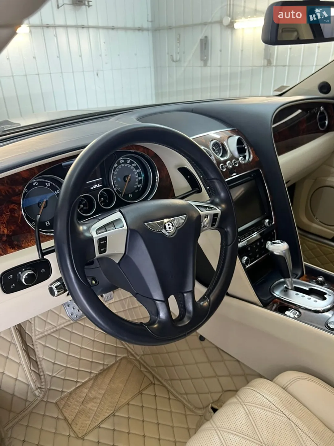 2014 Bentley Flying Spur - мініатюра 50