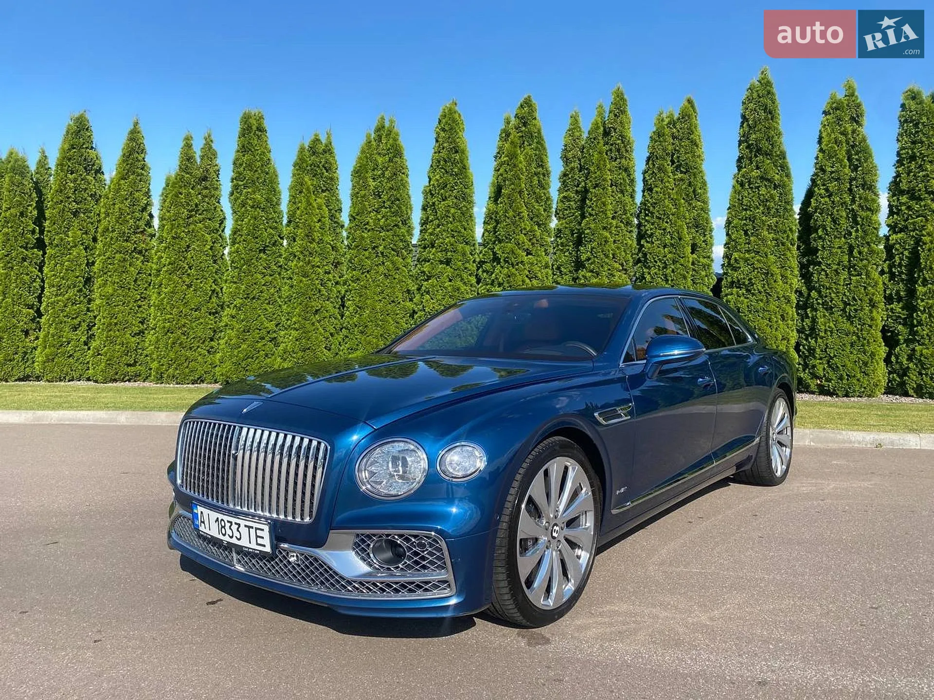 2020 Bentley Flying Spur - мініатюра 2
