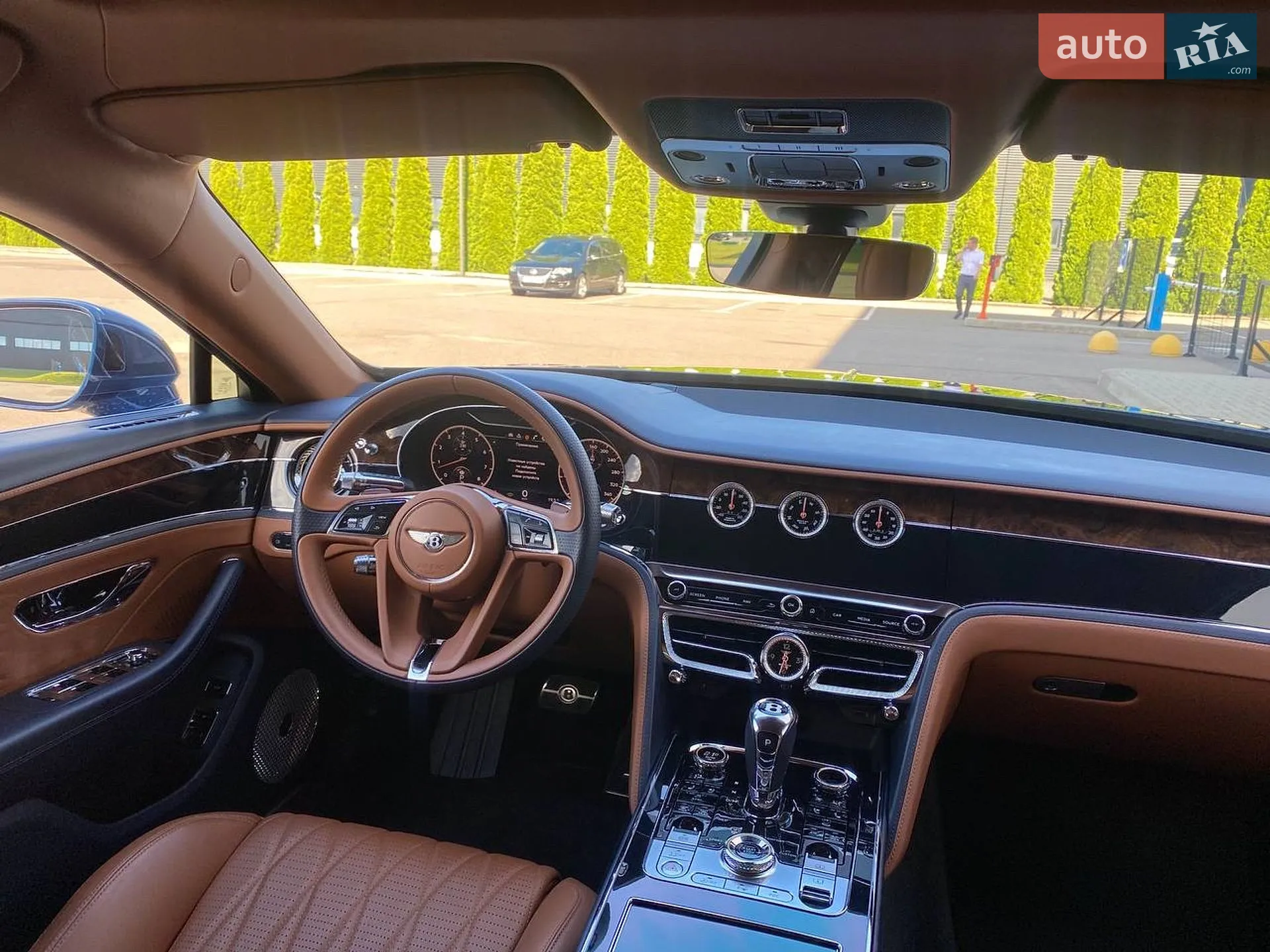 2020 Bentley Flying Spur - мініатюра 17