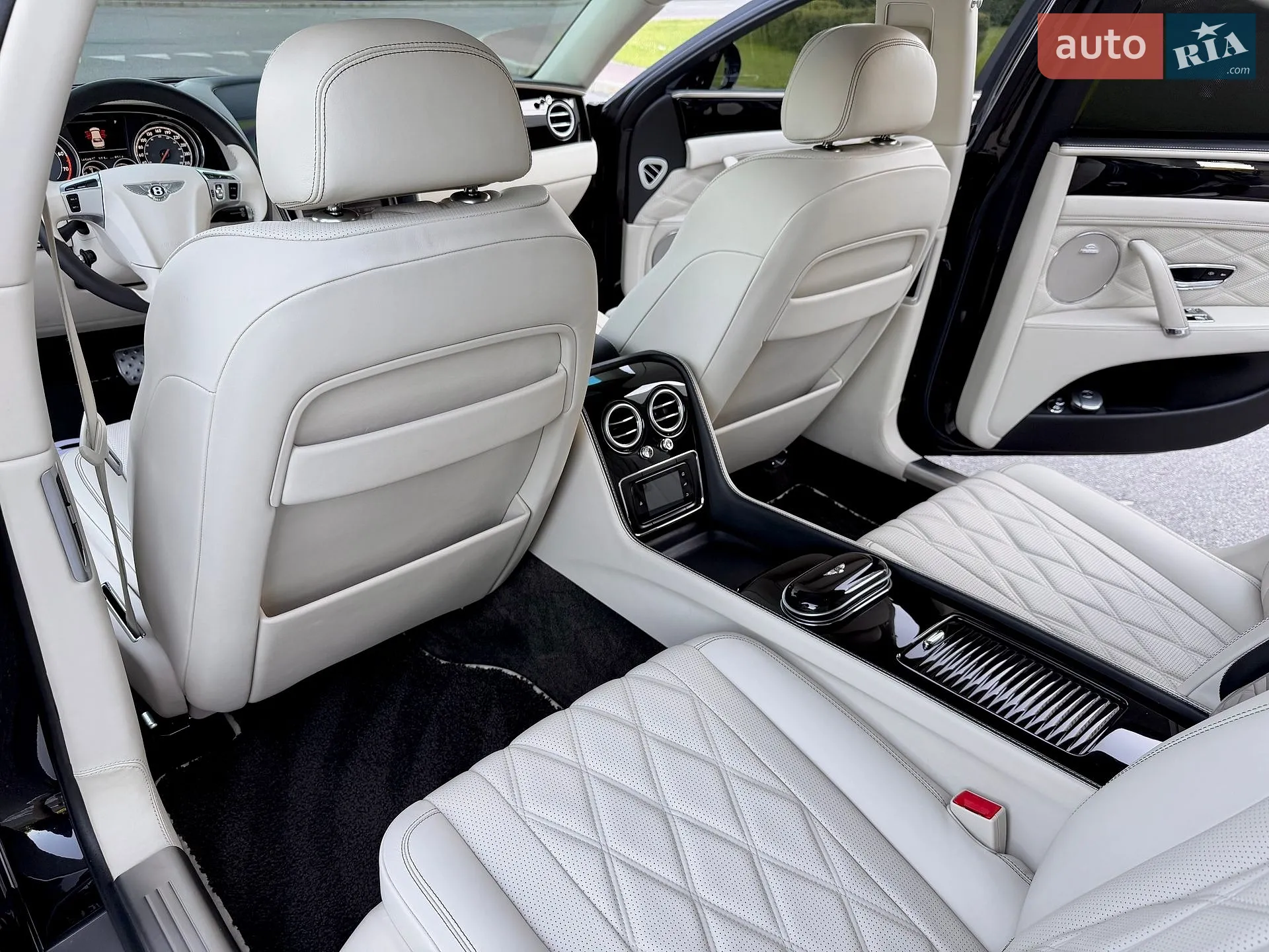 2013 Bentley Flying Spur - мініатюра 57
