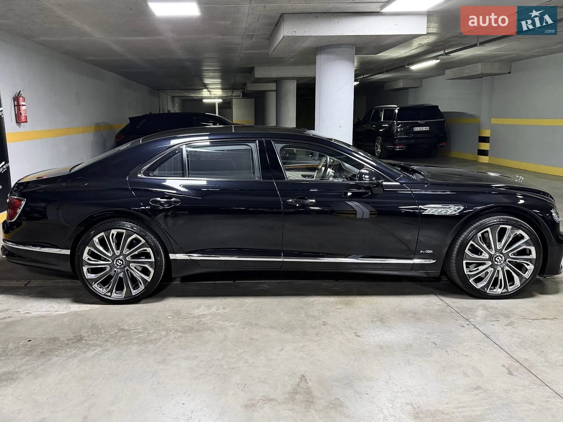 2020 Bentley Flying Spur - мініатюра 9