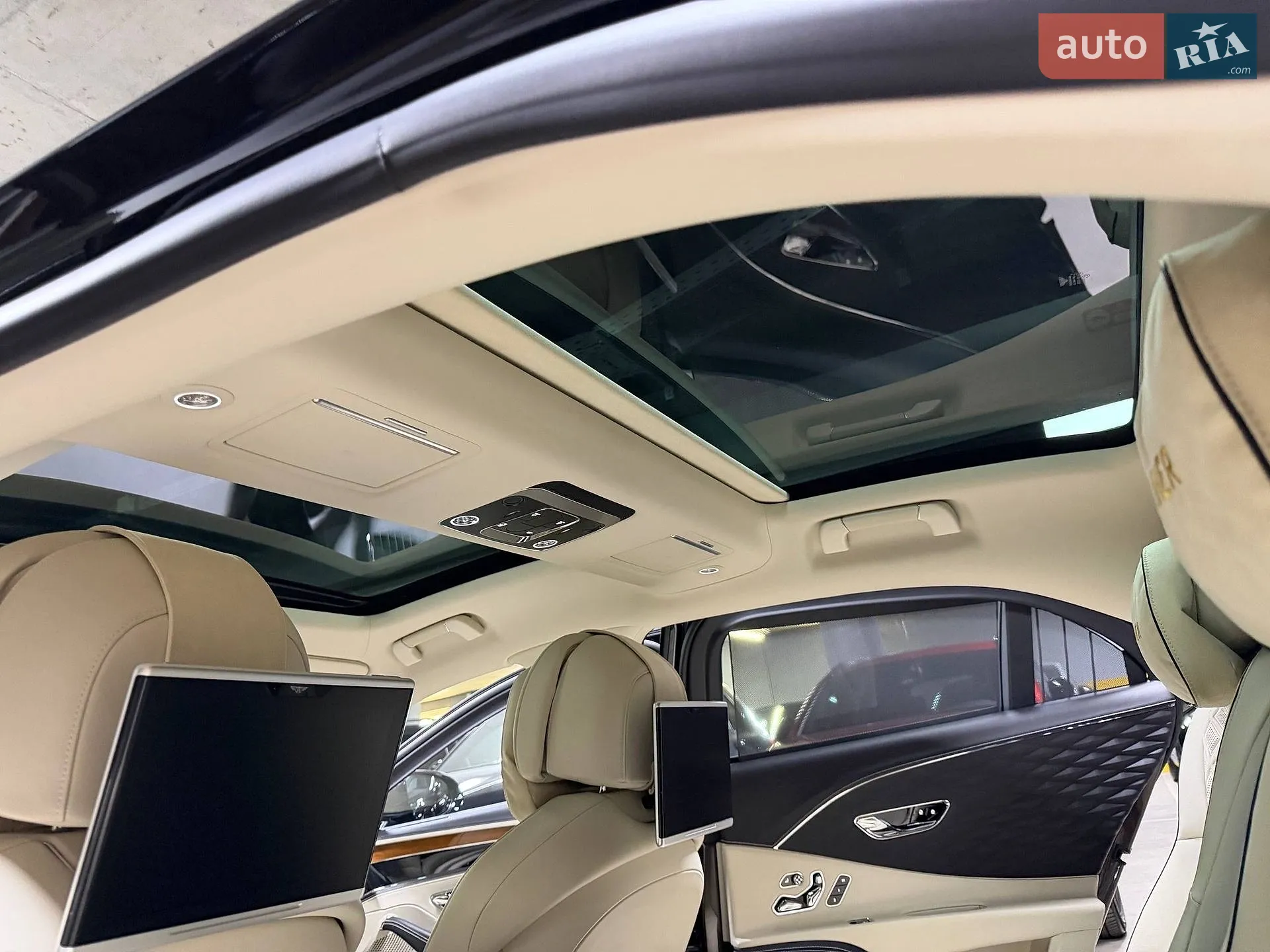 2020 Bentley Flying Spur - мініатюра 59