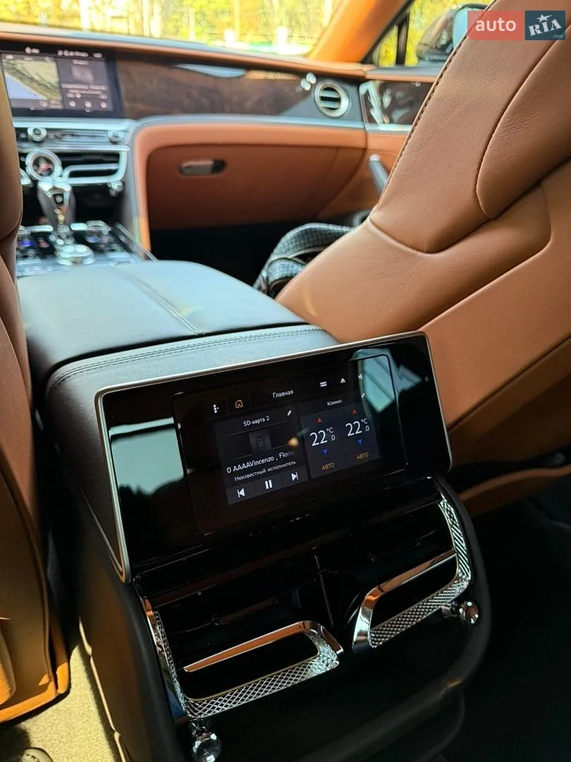 2021 Bentley Flying Spur - мініатюра 113
