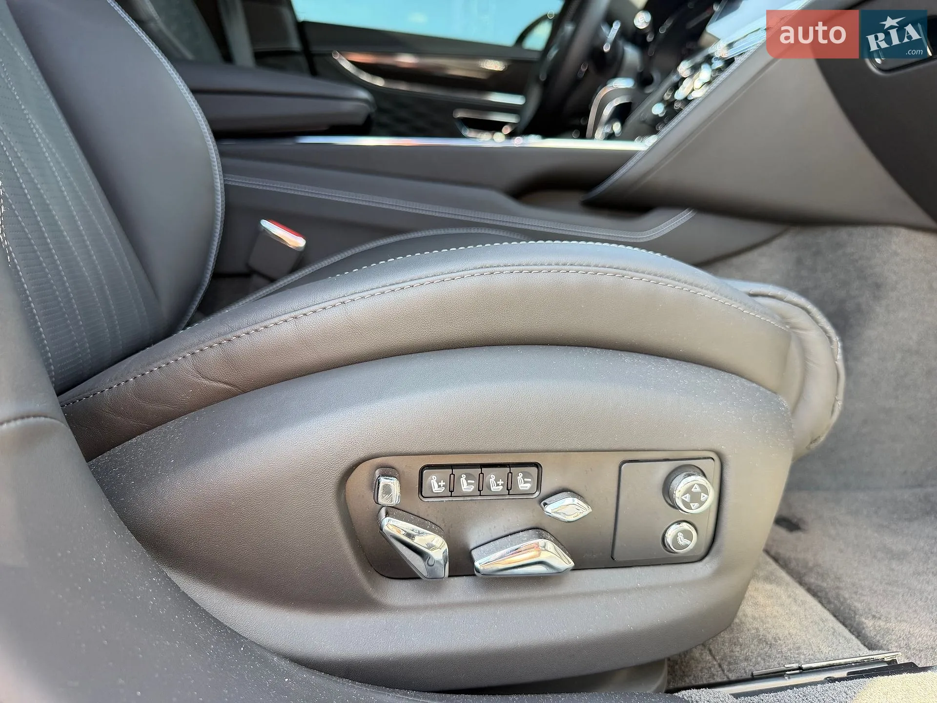 2023 Bentley Flying Spur - мініатюра 55