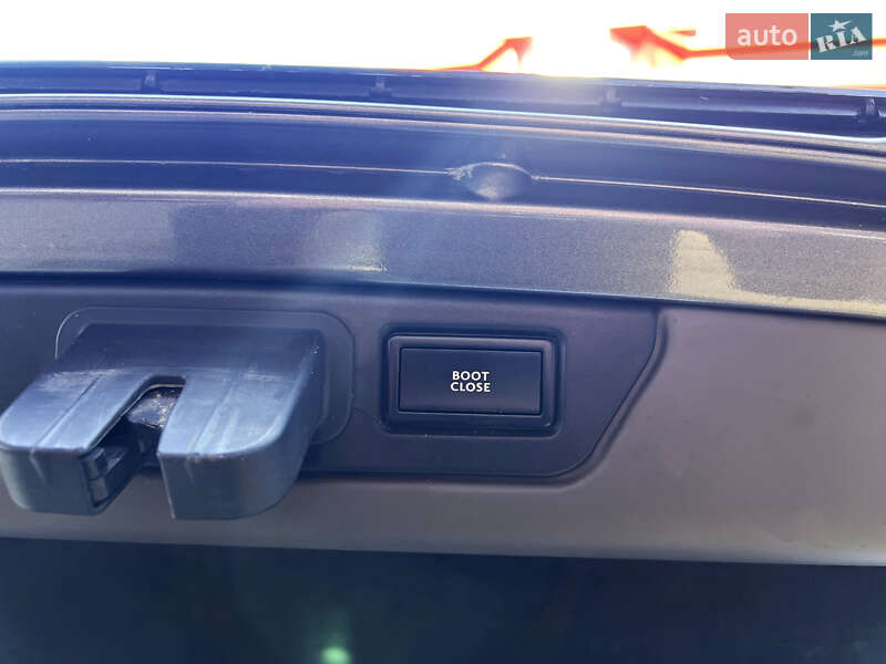 Седан Bentley Mulsanne 2010 в Львове