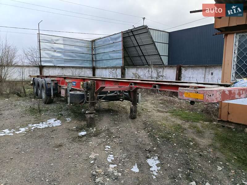 Контейнеровоз напівпричіп Berger N32 2004 в Первомайську