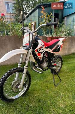 Мотоцикл Кросс Beta RR 2T 2012 в 