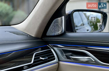 Седан BMW-Alpina B7 2017 в 