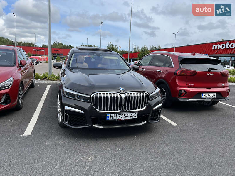 Седан BMW-Alpina B7 2017 в Бориславі