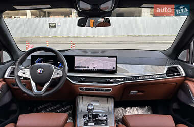 Позашляховик / Кросовер BMW-Alpina XB7 2023 в 