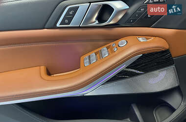 Позашляховик / Кросовер BMW-Alpina XB7 2022 в 