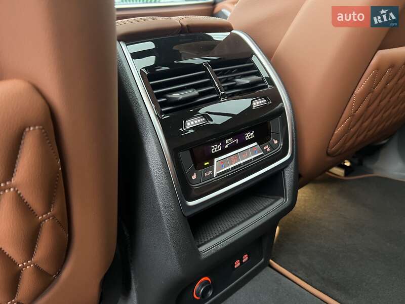 Позашляховик / Кросовер BMW-Alpina XB7 2024 в Києві