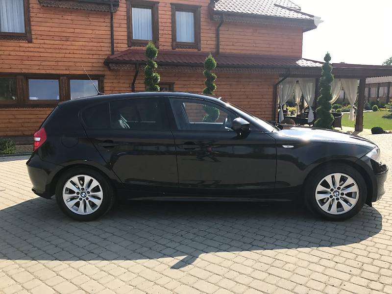  BMW 1 Series 2010 в Львове