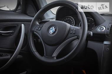 Хэтчбек BMW 1 Series 2010 в Киеве