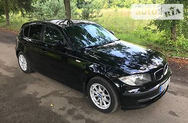 Хэтчбек BMW 1 Series 2010 в Радивилове