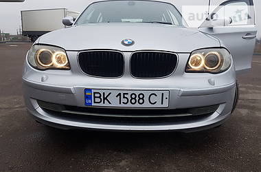 Хэтчбек BMW 1 Series 2008 в Ровно