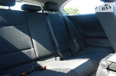 Седан BMW 1 Series 2009 в 