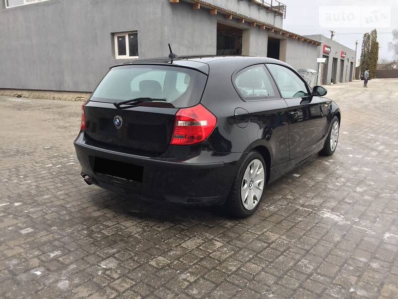 Хетчбек BMW 1 Series 2009 в Рівному