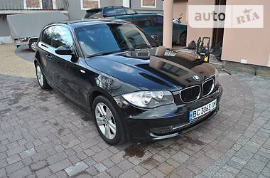 Хетчбек BMW 1 Series 2008 в 