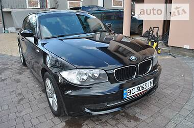 Хетчбек BMW 1 Series 2008 в 