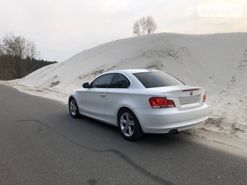 Купе BMW 1 Series 2013 в Києві