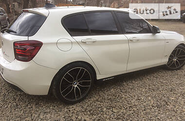Хетчбек BMW 1 Series 2012 в 