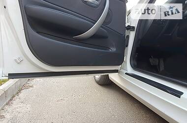 Хетчбек BMW 1 Series 2008 в 