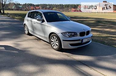 Хетчбек BMW 1 Series 2011 в 