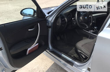 Хетчбек BMW 1 Series 2008 в 