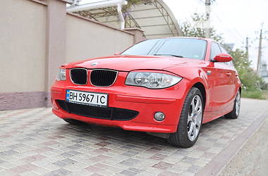 Хетчбек BMW 1 Series 2005 в 