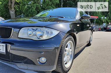 Хэтчбек BMW 1 Series 2004 в Киеве