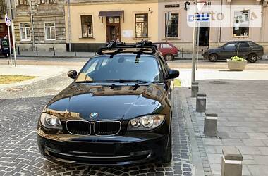 Купе BMW 1 Series 2011 в Львові