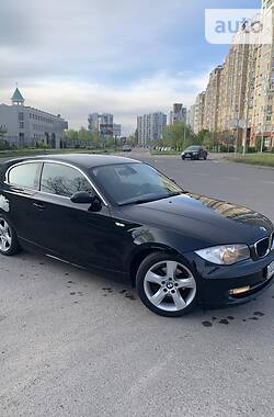 Купе BMW 1 Series 2008 в Киеве