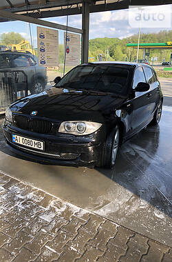 Хэтчбек BMW 1 Series 2011 в Киеве