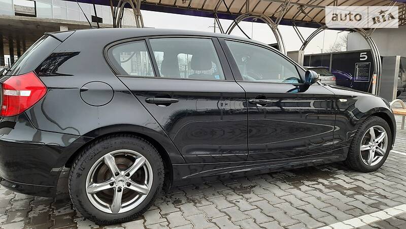 Хетчбек BMW 1 Series 2008 в Одесі