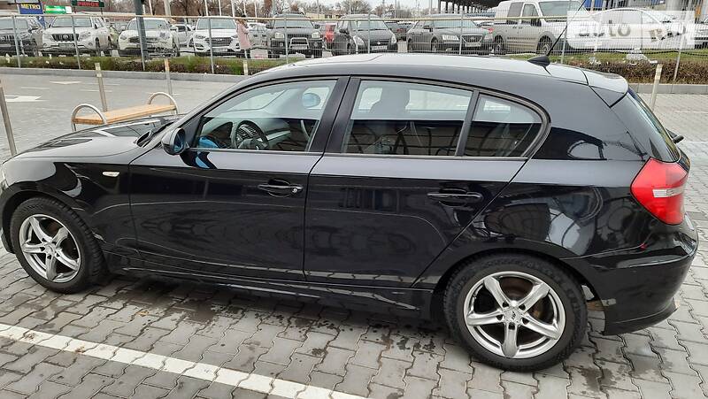 Хетчбек BMW 1 Series 2008 в Одесі
