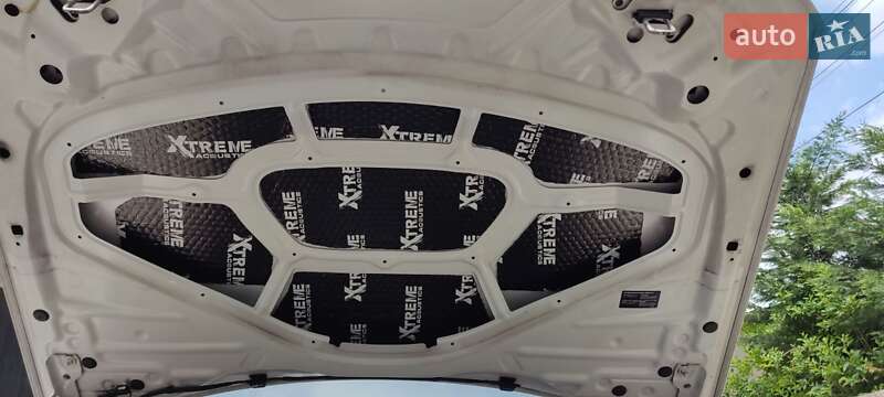 Хетчбек BMW 1 Series 2014 в Києві