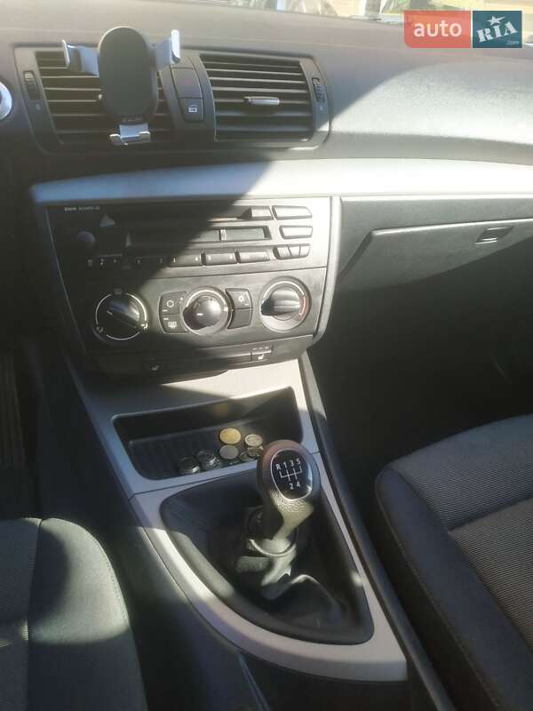 Хэтчбек BMW 1 Series 2005 в Полтаве фото 7 Хэтчбек BMW 1 Series 2005 в Полтаве
