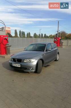 Хэтчбек BMW 1 Series 2004 в Ужгороде