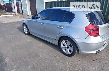 Хэтчбек BMW 1 Series 2009 в 