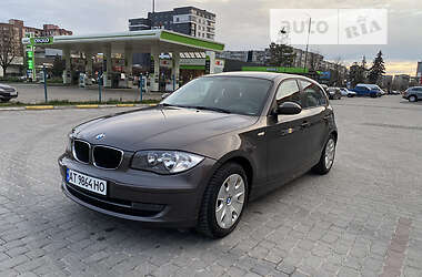 Хэтчбек BMW 1 Series 2008 в Ивано-Франковске