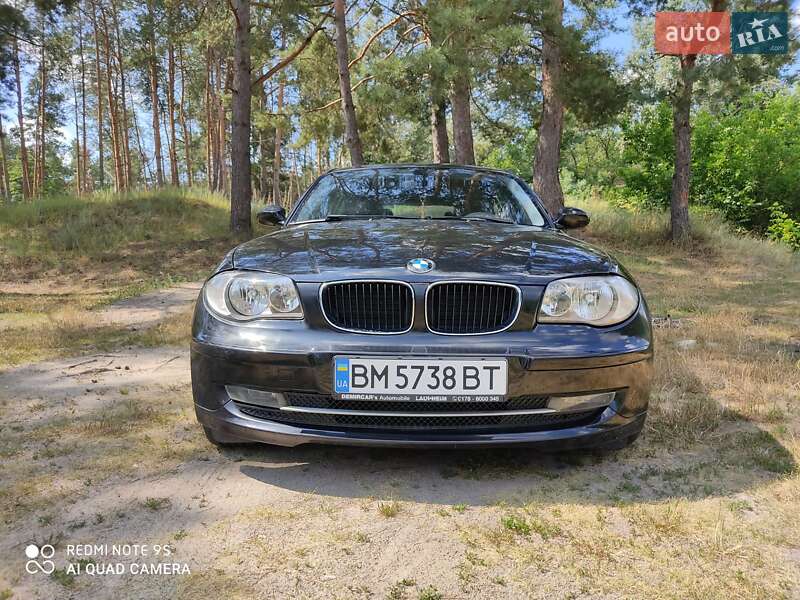 Хетчбек BMW 1 Series 2008 в Сумах