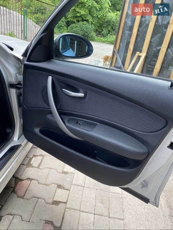 Хэтчбек BMW 1 Series 2008 в Староконстантинове